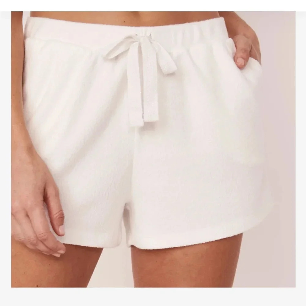 *LA VIE EN ROSE, NWT, Mini Sherpa  Short, Size M, Snow white